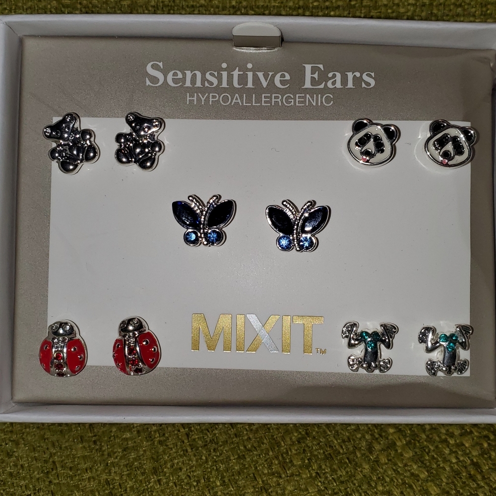 🐞🦋🐻🐼🐸5-Pair Bear & Bug Stud Earring Set